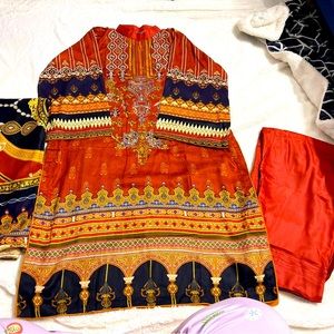 Pakistani Winter Collection 3Pc
Kameez Trouser Dupatta- Eid Sale size L to XL